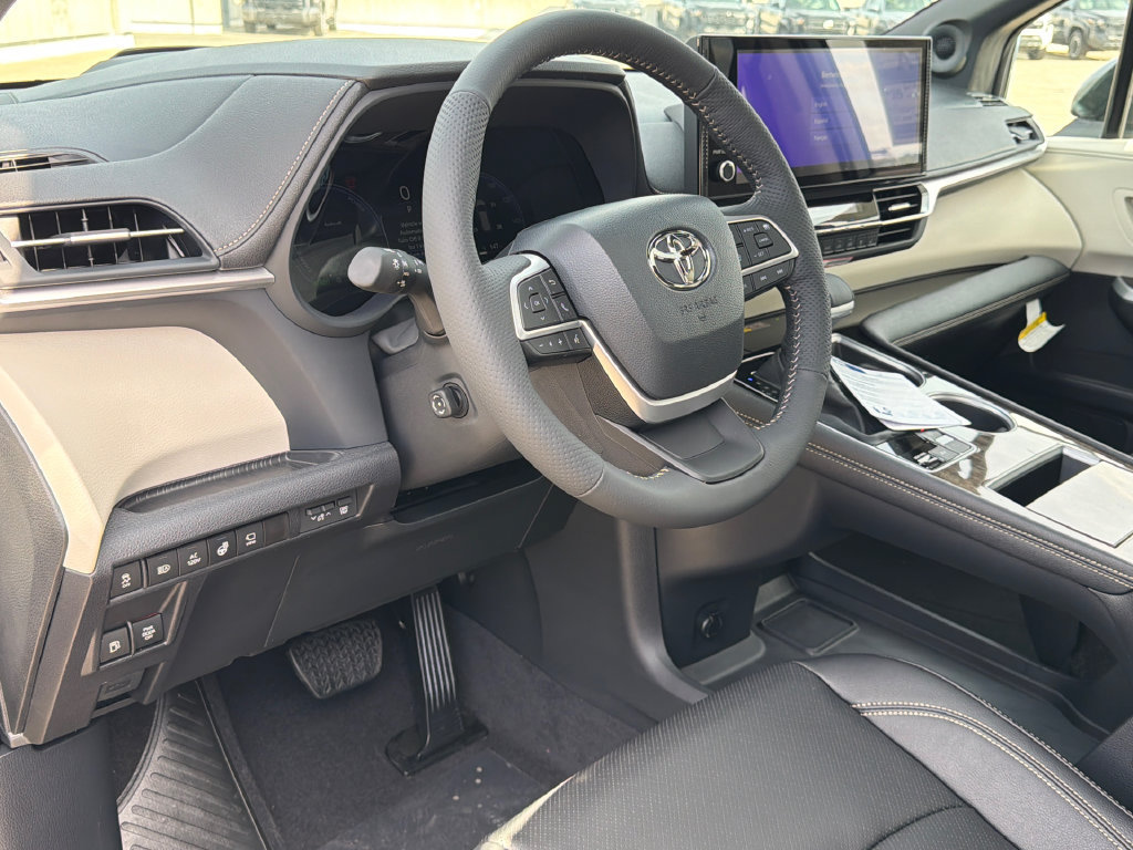 New 2026 Toyota Sienna Platinum AWD/4WD image 20