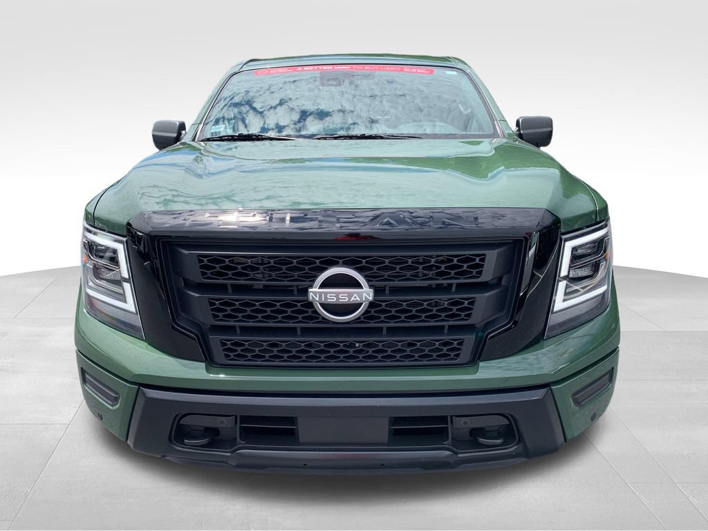 Used 2024 Nissan Titan SV w/ SV Bronze Edition Package AWD/4WD image 9