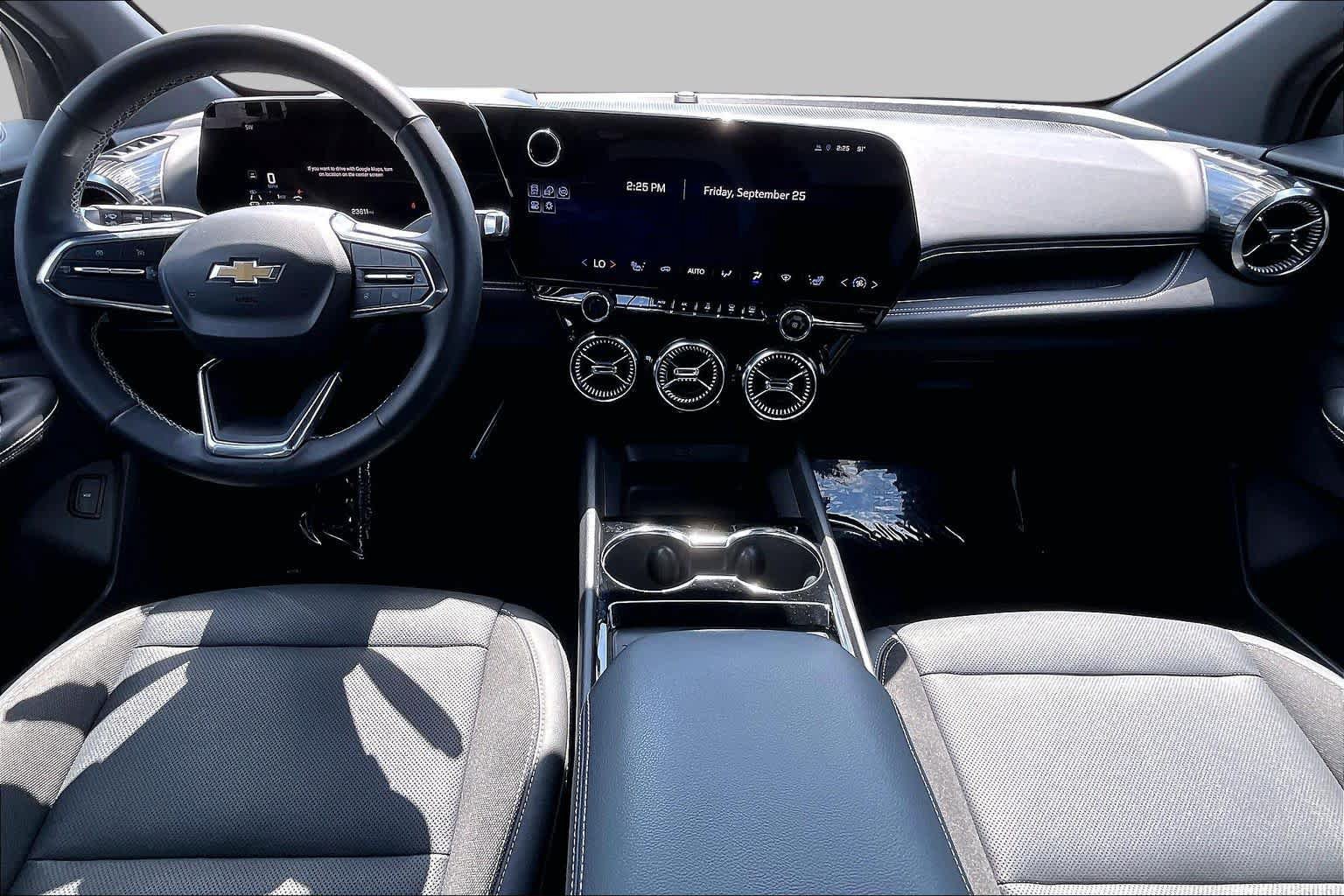 Used 2024 Chevrolet Blazer EV LT AWD/4WD image 14