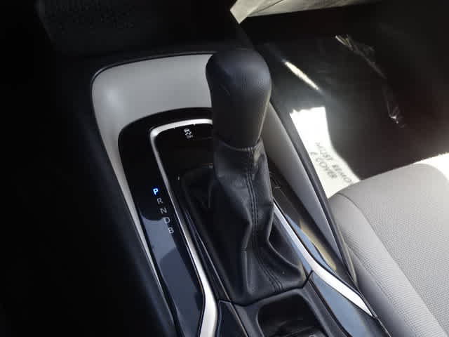 Used 2021 Toyota Corolla LE FWD image 33