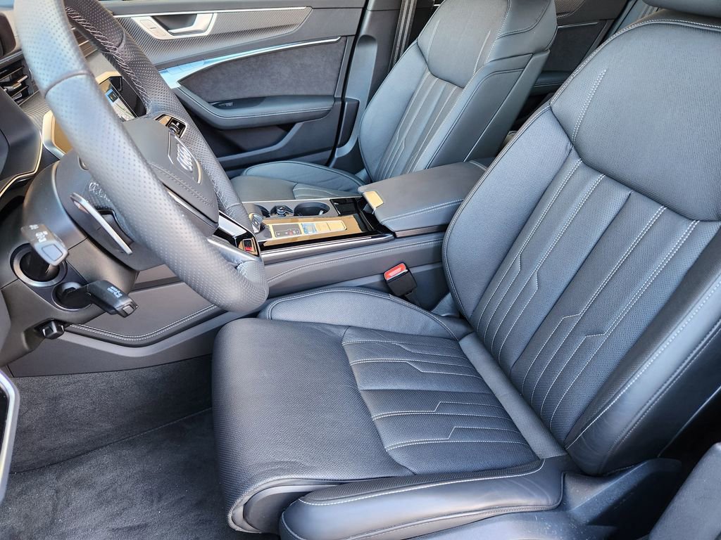 Used 2025 Audi RS 6 performance AWD/4WD image 12