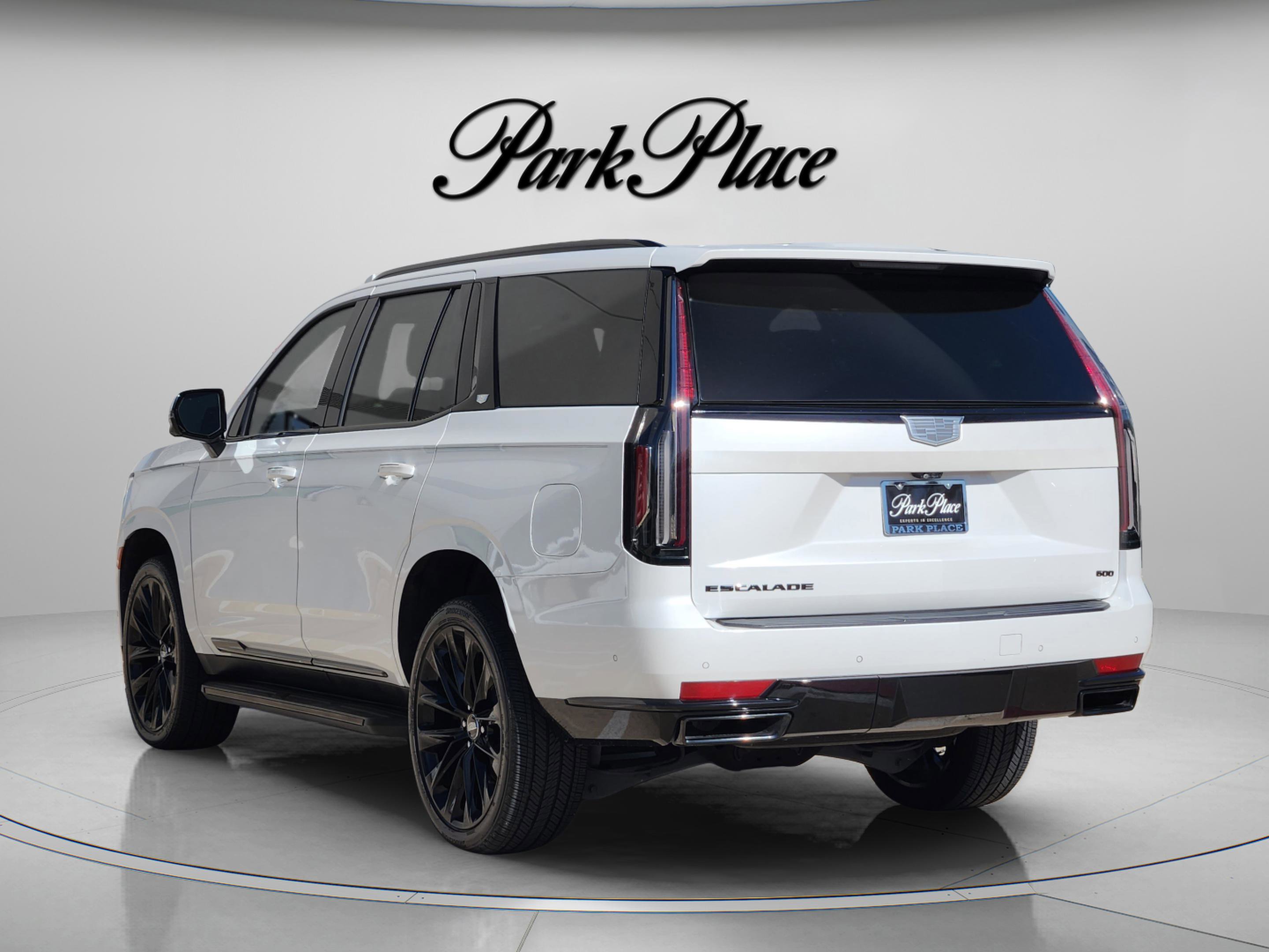 Used 2021 Cadillac Escalade Sport image 3
