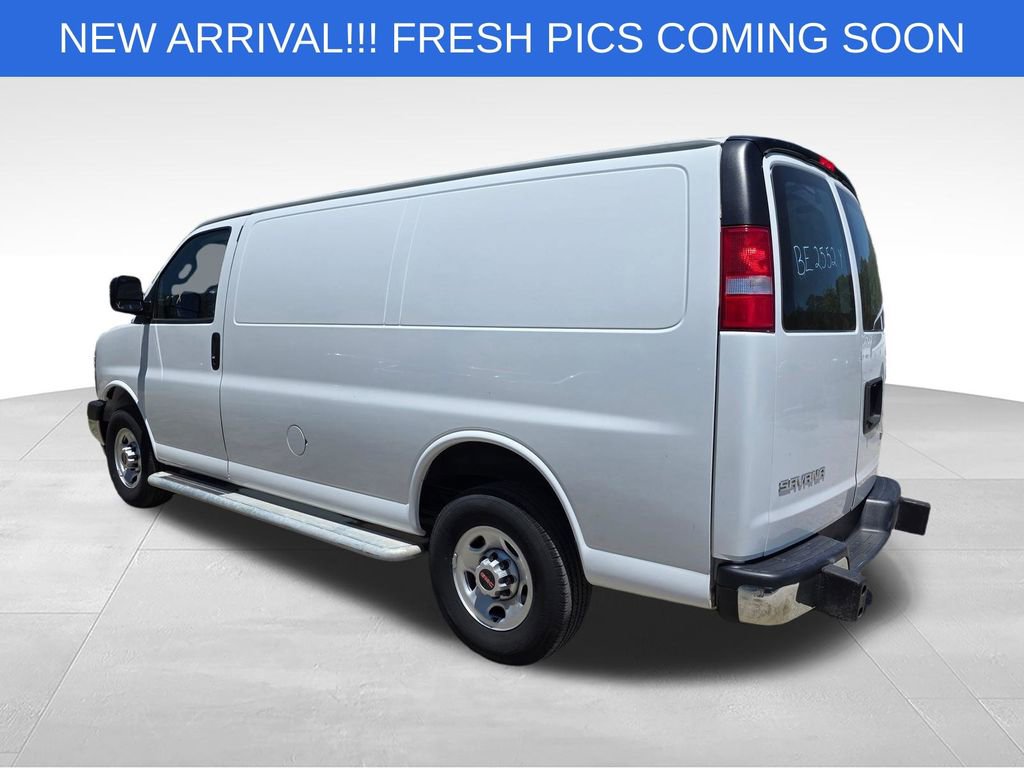 Used 2024 GMC Savana 2500 w/ Driver Convenience Package RWD image 5