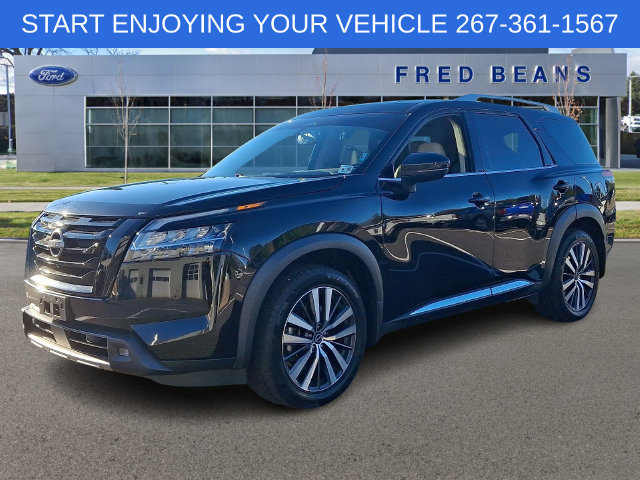 Used 2022 Nissan Pathfinder Platinum w/ Cargo Package AWD/4WD image 4