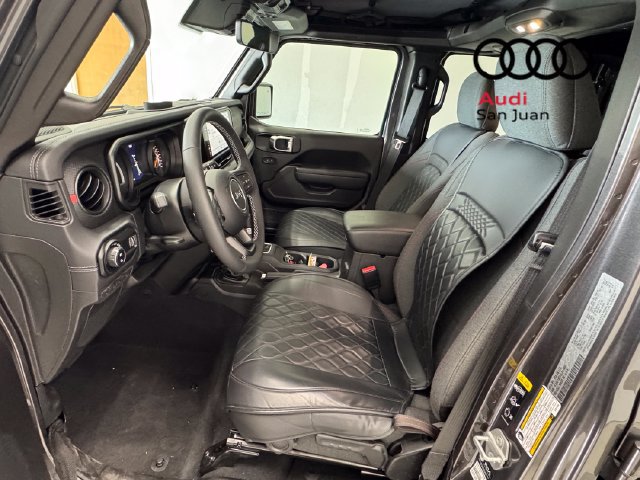 Used 2025 Jeep Gladiator Rubicon w/ Safety Group AWD/4WD image 24
