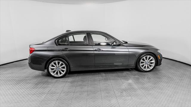 Used 2016 BMW 320i xDrive Sedan w/ Sport Package AWD/4WD image 7