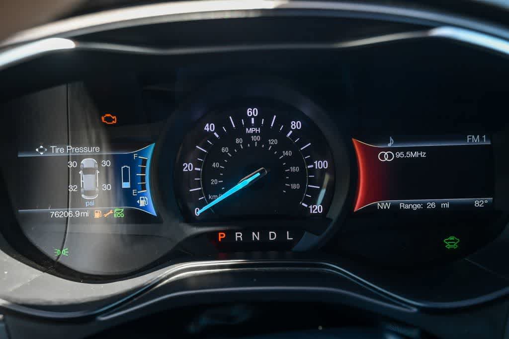 Used 2019 Ford Fusion SE FWD image 23