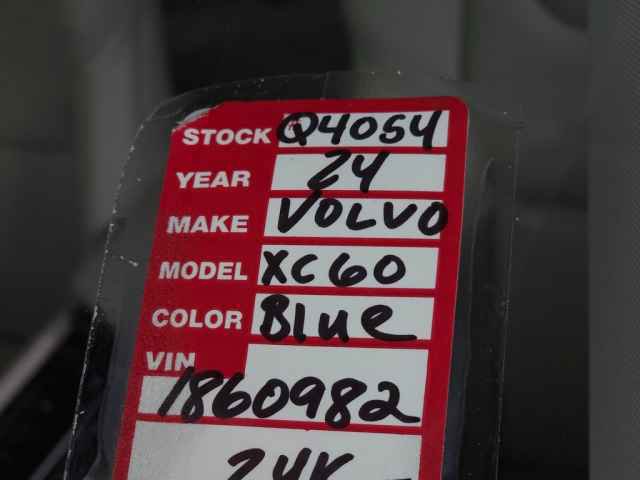 Used 2024 Volvo XC60 T8 Plus w/ Protection Package Premier image 36