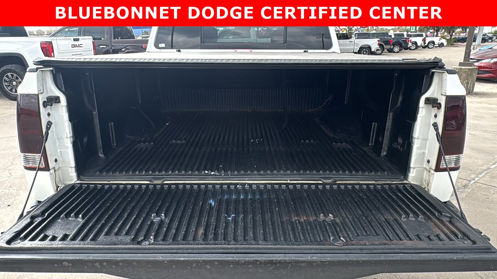 Used 2012 Nissan Titan SV image 20