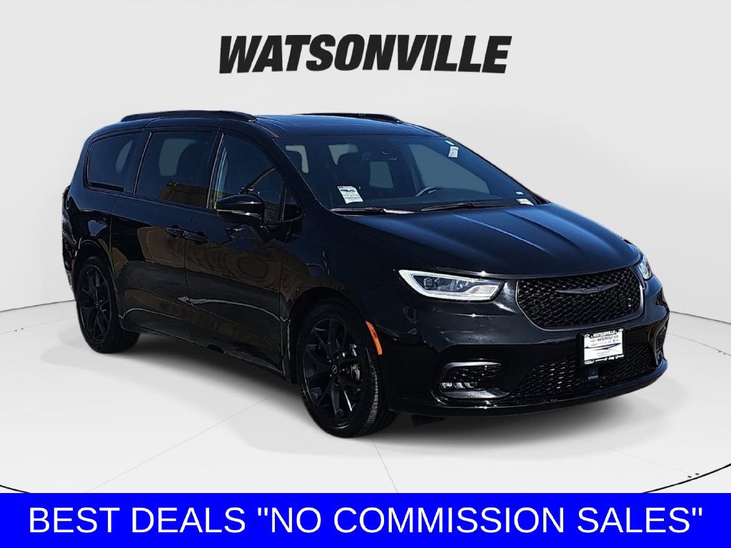 Used 2026 Chrysler Pacifica Limited w/ S Appearance Package