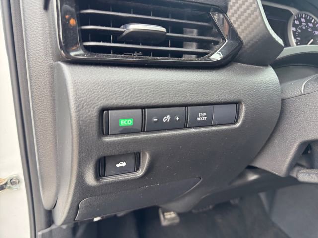 Used 2024 Nissan Sentra SV FWD image 12