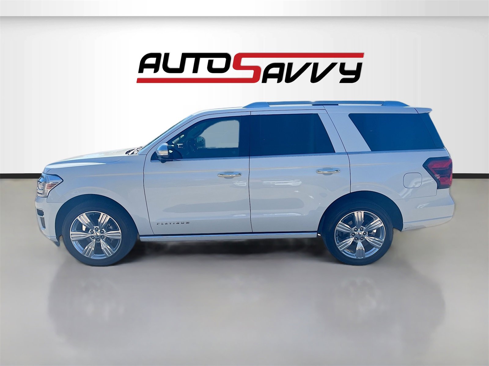 Used 2023 Ford Expedition Platinum image 4