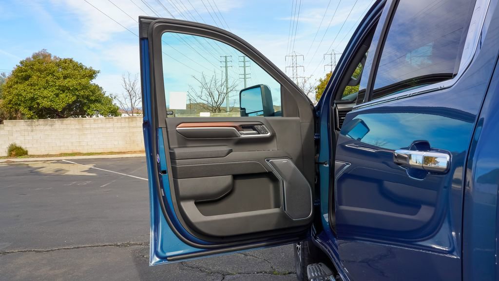 New 2025 GMC Sierra 2500 Denali w/ Technology Package image 21