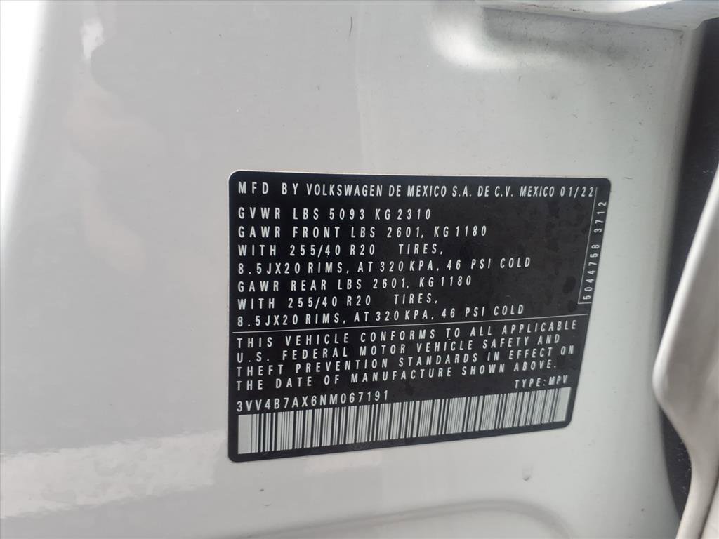 Certified 2022 Volkswagen Tiguan SEL R-Line image 31