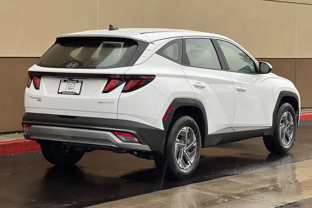 New 2026 Hyundai Tucson Blue SE image 5