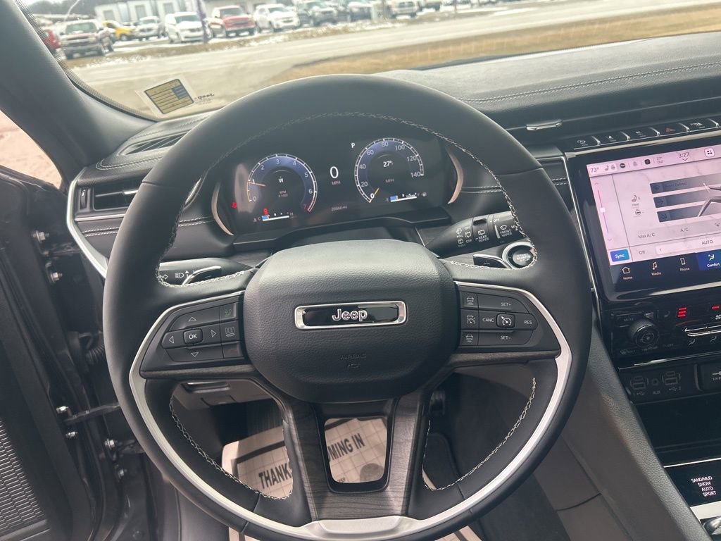 Used 2024 Jeep Grand Cherokee Limited image 27