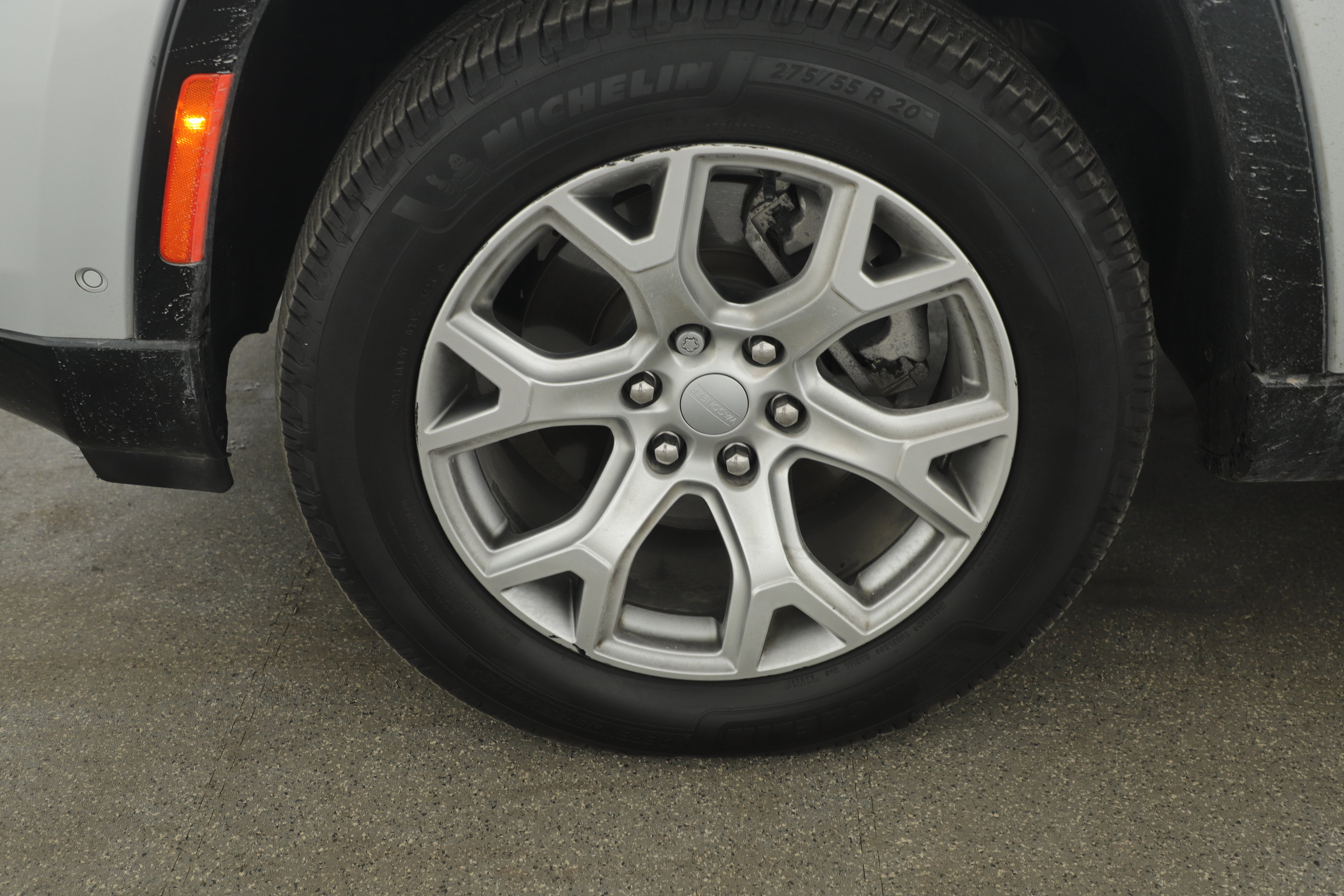 Used 2022 Jeep Wagoneer Series I w/ Premium Group I image 4