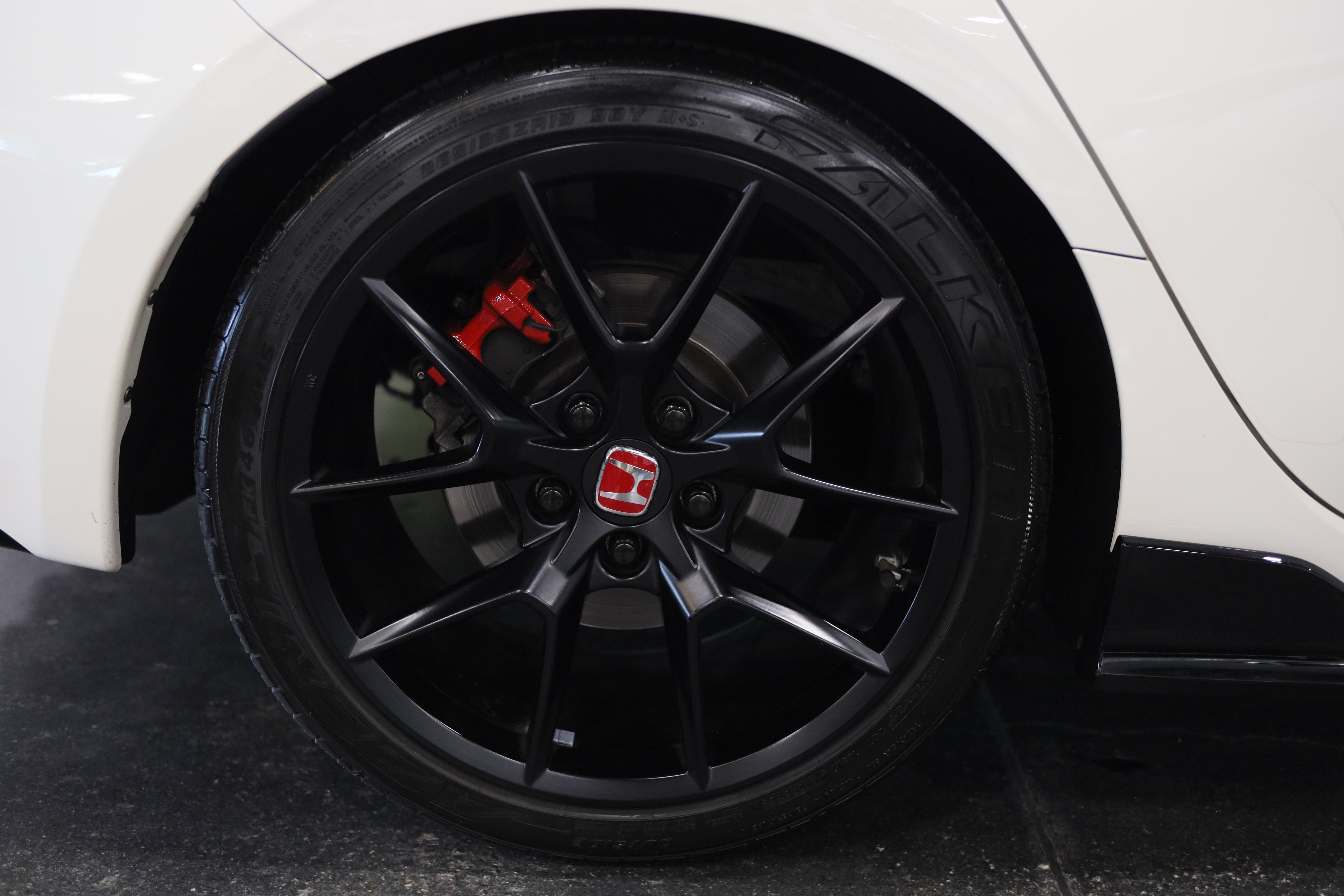 Used 2023 Honda Civic Type R image 11
