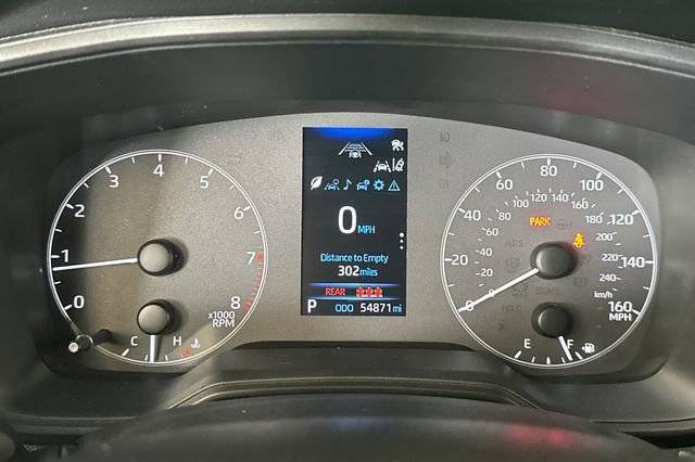 Certified 2025 Toyota Corolla Cross LE FWD image 29