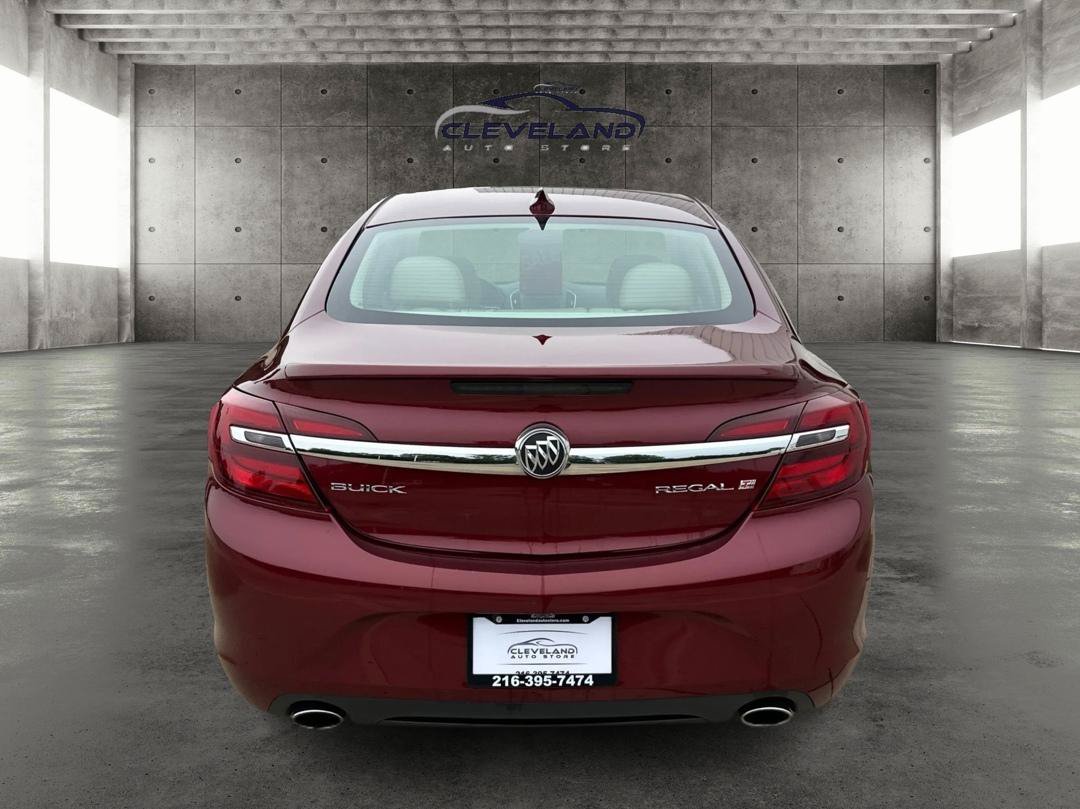 Used 2017 Buick Regal Sport Touring FWD image 4