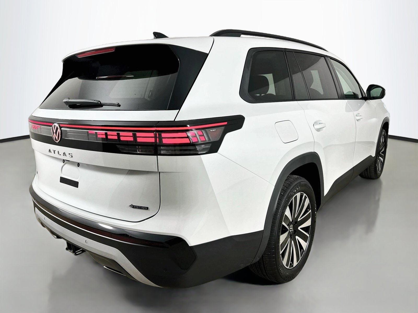 New 2027 Volkswagen Atlas SE AWD/4WD image 5