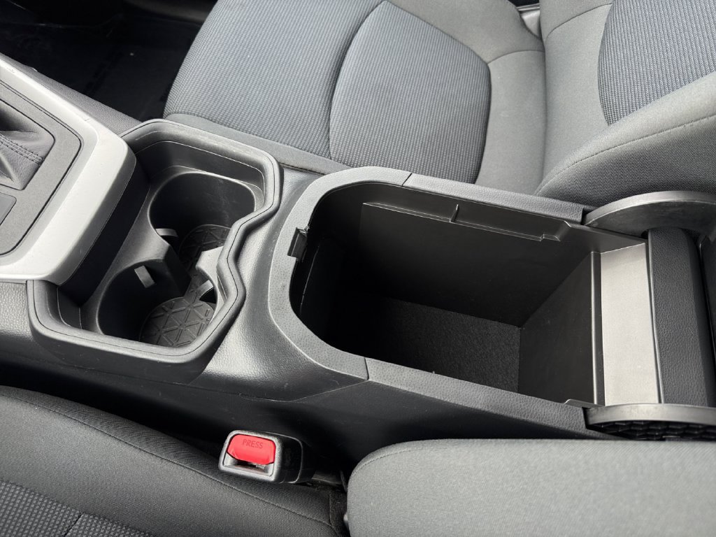 Certified 2019 Toyota RAV4 LE AWD/4WD image 28