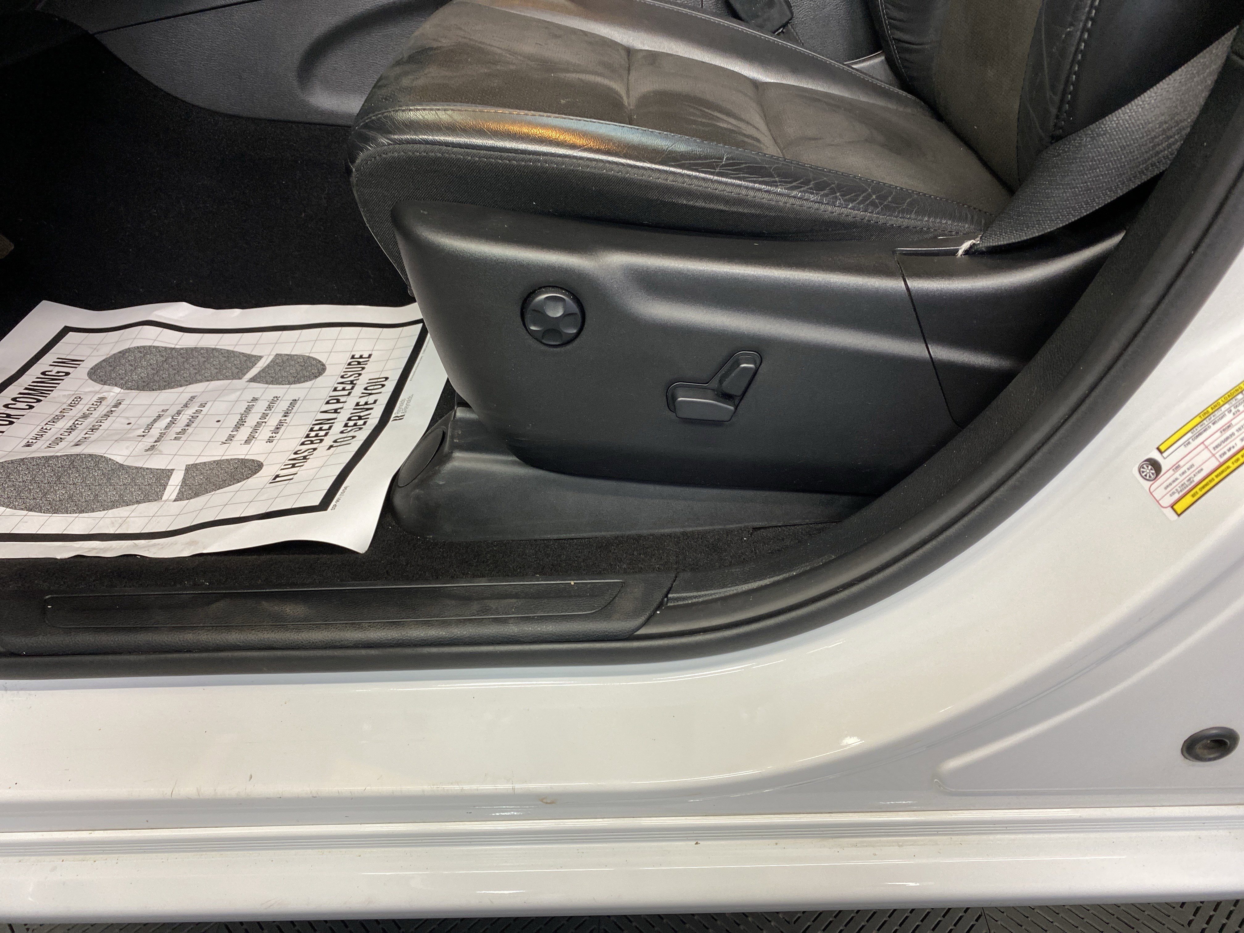 Certified 2020 Jeep Grand Cherokee Altitude image 13