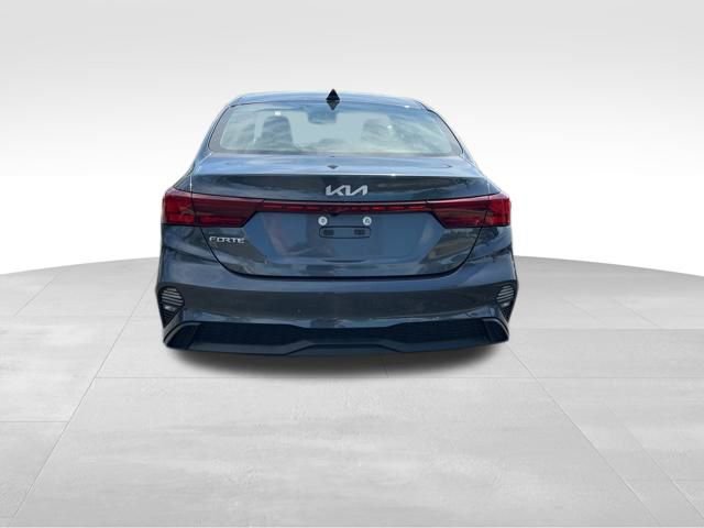 Certified 2024 Kia Forte LXS FWD image 7