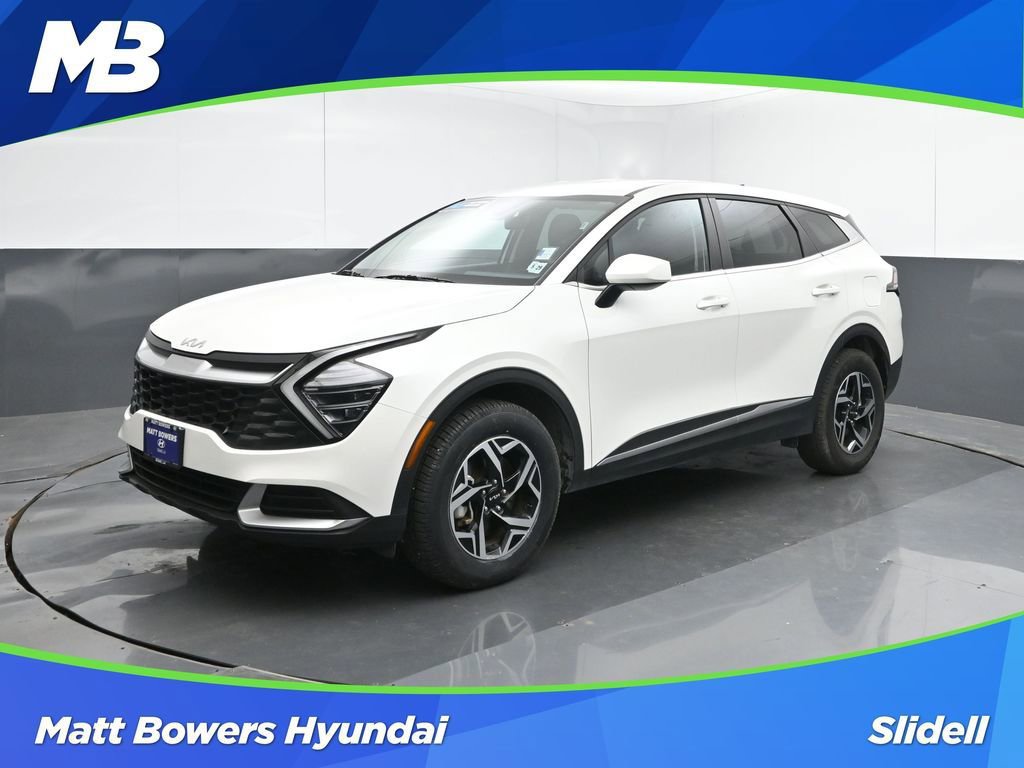 Used 2024 Kia Sportage LX image 1