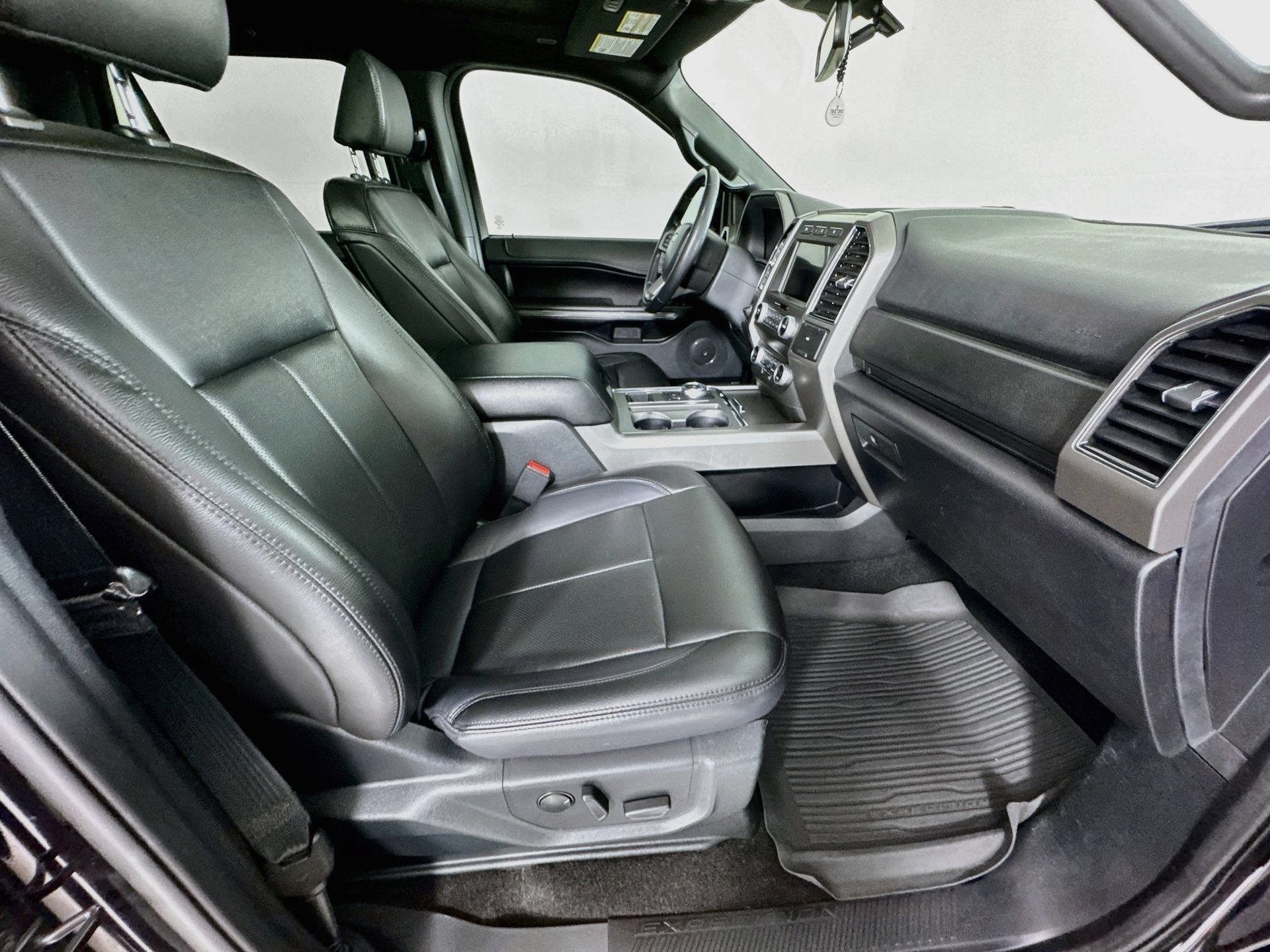 Used 2021 Ford Expedition Max XLT RWD image 29