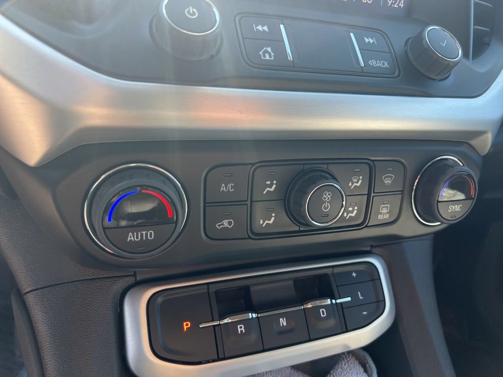 Used 2023 GMC Acadia SLE w/ Driver Convenience Package AWD/4WD image 23