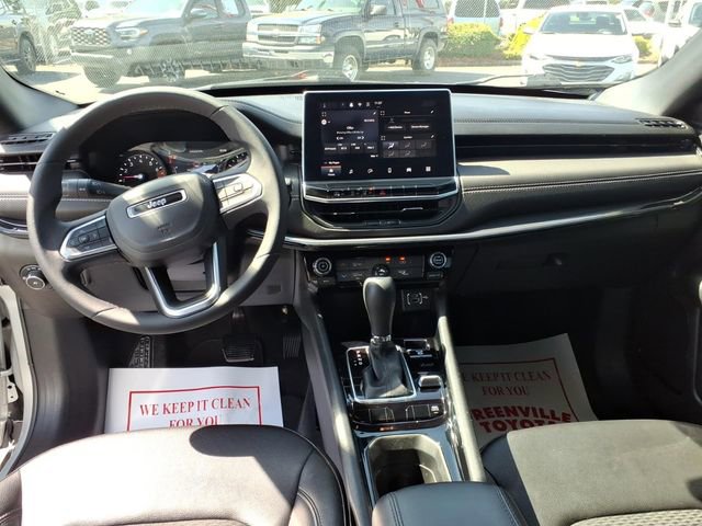 Used 2024 Jeep Compass Latitude w/ Altitude Special Edition image 9