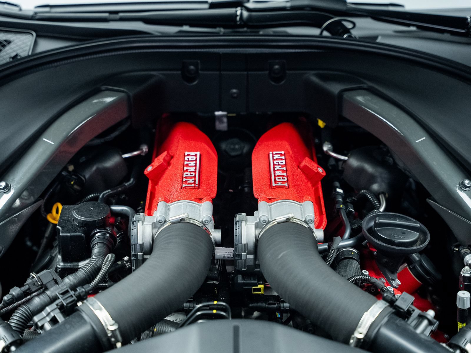 Used 2022 Ferrari Roma RWD image 59