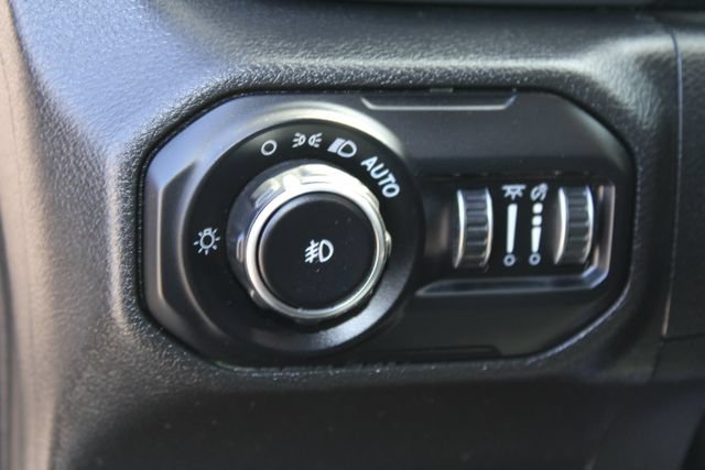 Used 2022 Jeep Wrangler Unlimited Sport AWD/4WD image 13
