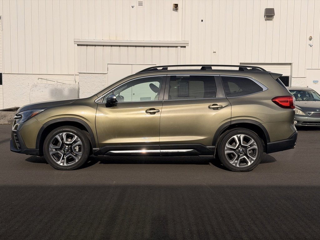 Certified 2023 Subaru Ascent Limited w/ Technology Package image 4