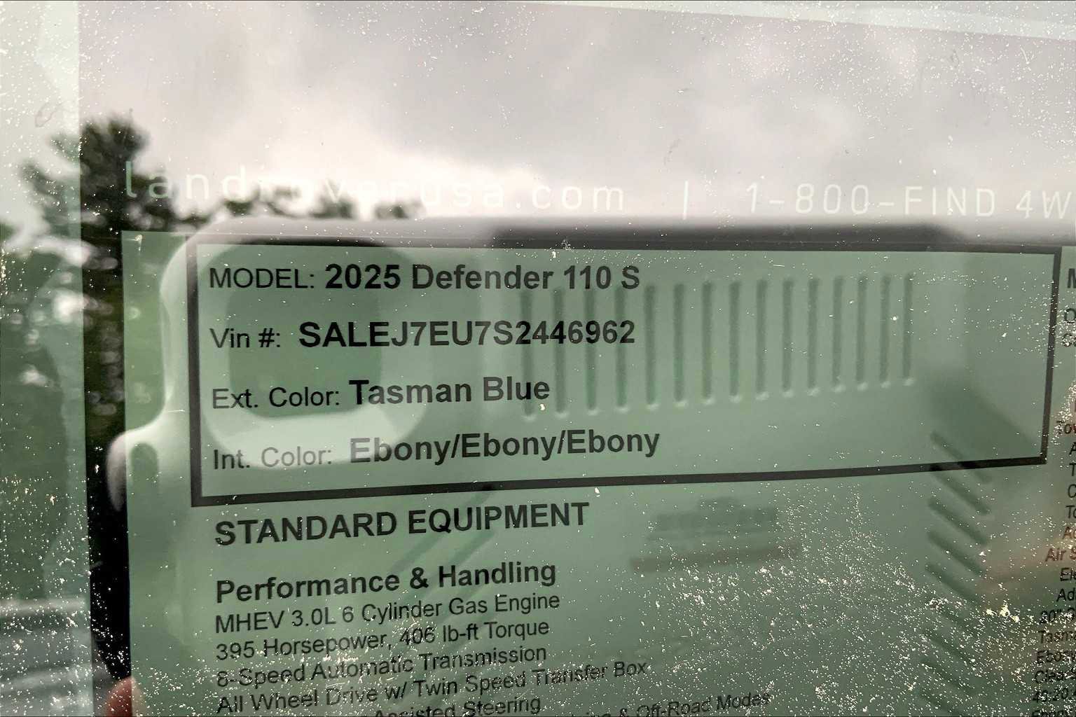 New 2025 Land Rover Defender 110 S image 4