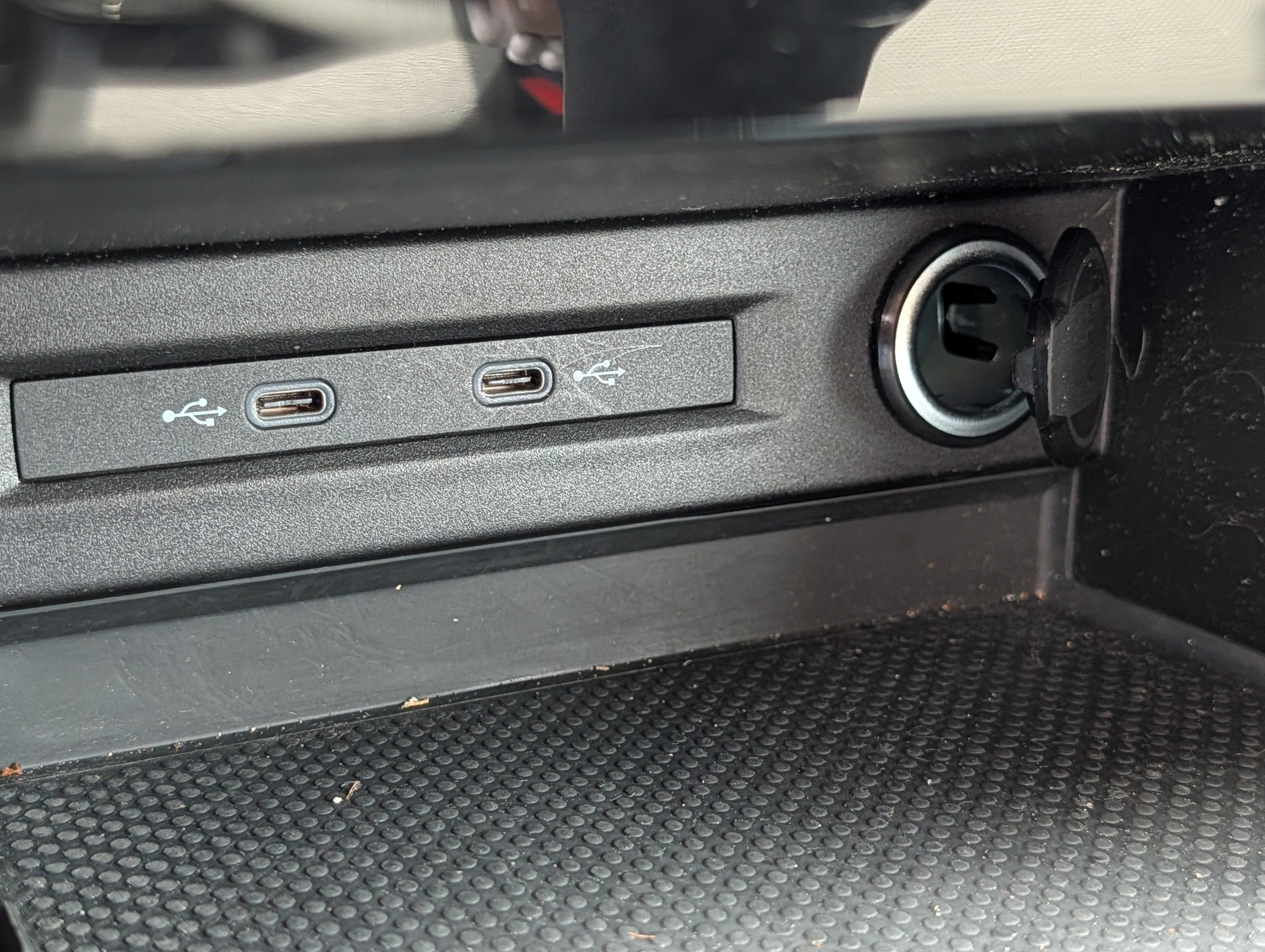 Certified 2023 Volkswagen Taos S image 29