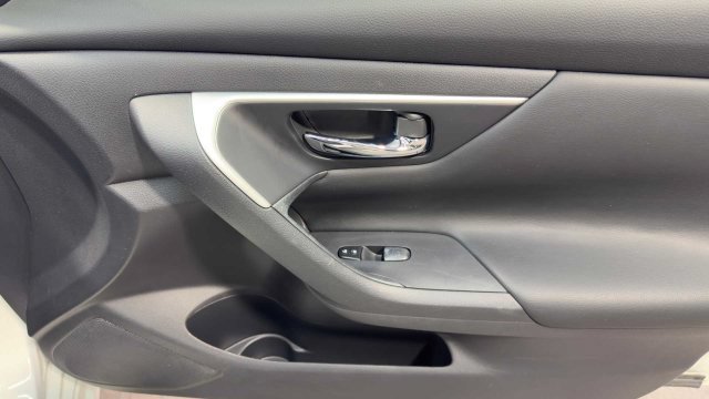 Used 2018 Nissan Altima 2.5 S w/ S Convenience Package FWD image 12