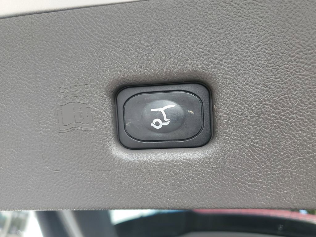 Used 2018 Lincoln MKX Reserve image 27