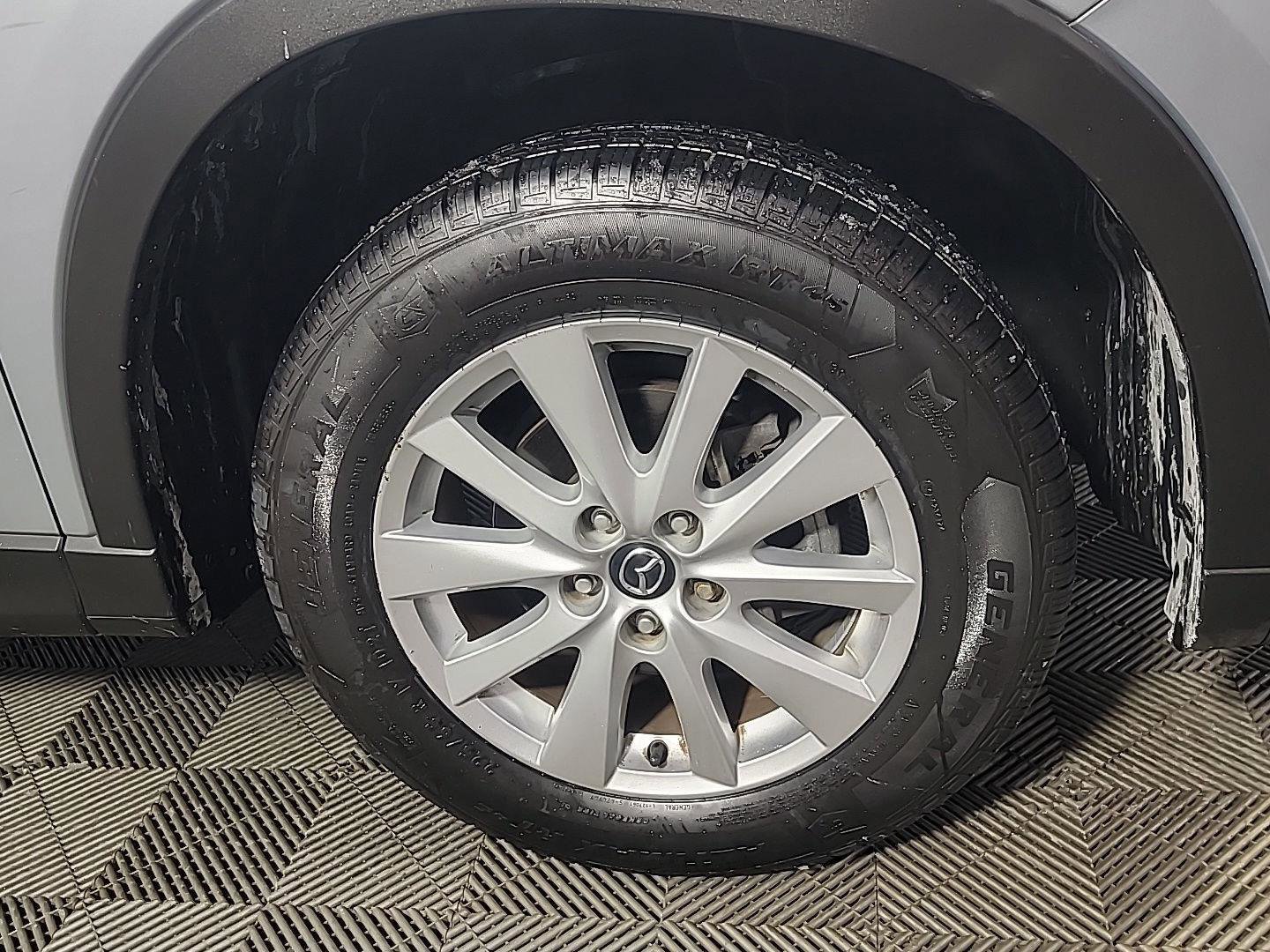 Used 2016 MAZDA CX-5 Touring image 3