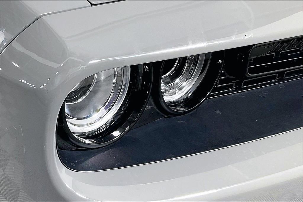 Used 2023 Dodge Challenger R/T w/ Plus Package image 39
