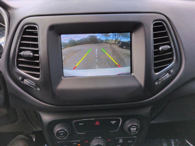 Used 2018 Jeep Compass Latitude w/ Popular Equipment Group image 13