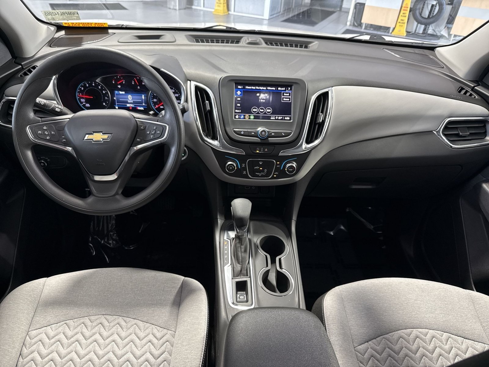 Used 2024 Chevrolet Equinox LS w/ LS Convenience Package FWD image 24