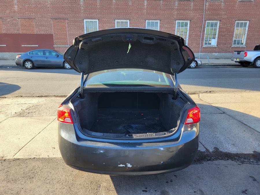 Used 2014 Chevrolet Impala LT FWD image 14