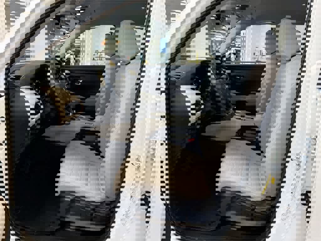 Certified 2025 Honda HR-V LX image 16