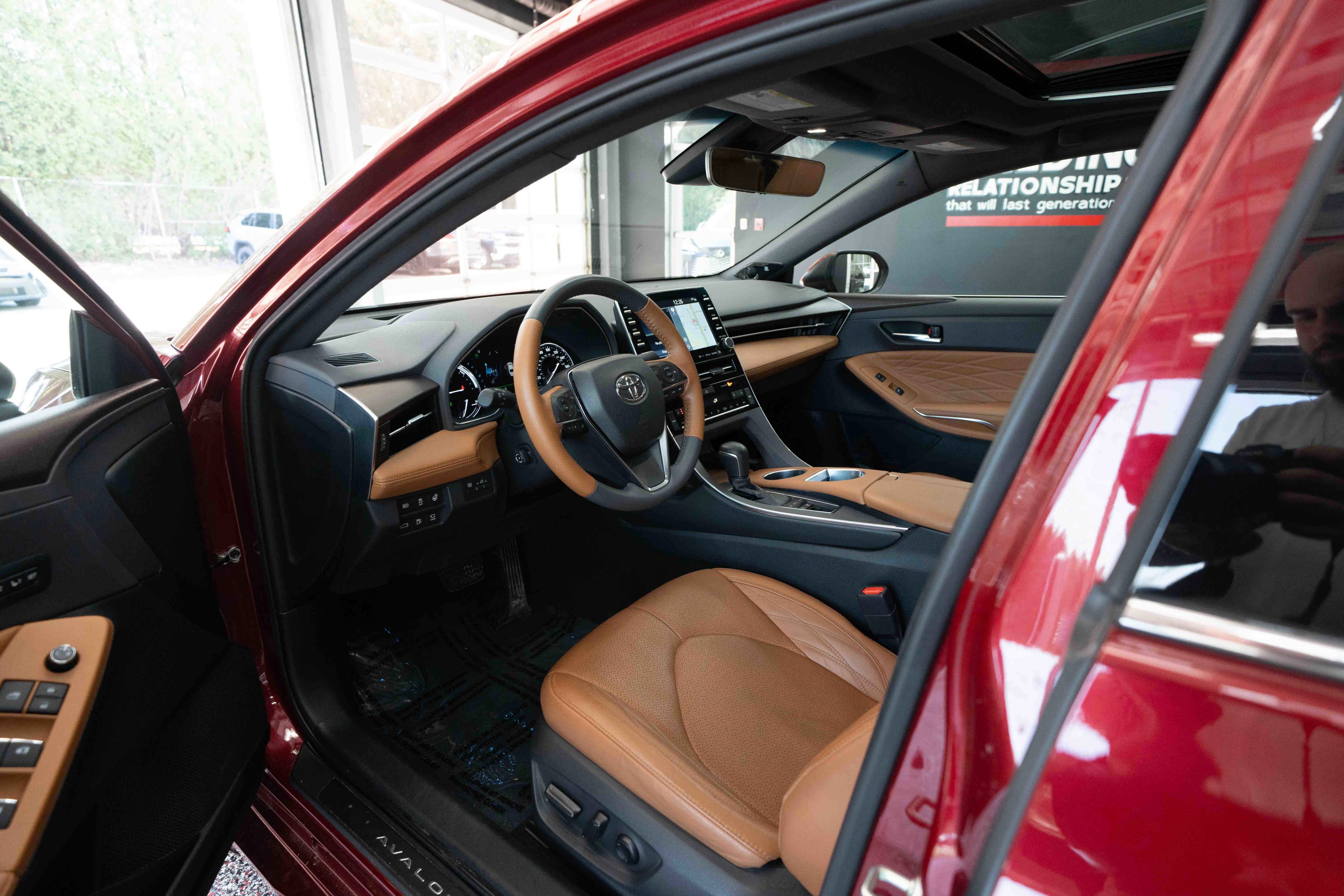 Certified 2020 Toyota Avalon Limited w/ Advanced Safety Package image 9