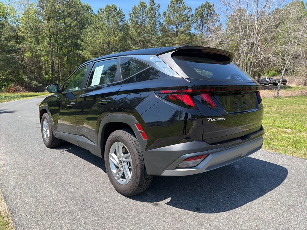 Used 2025 Hyundai Tucson SE image 11