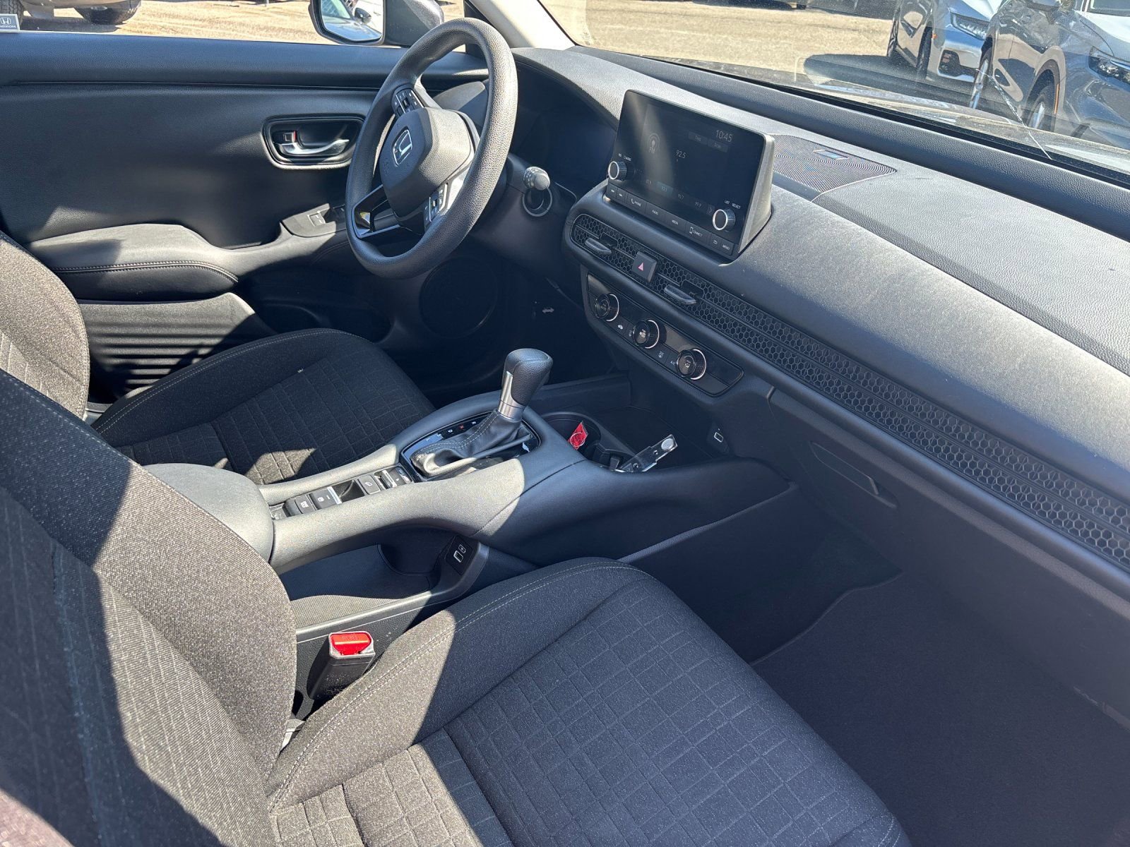 Used 2023 Honda HR-V LX image 17
