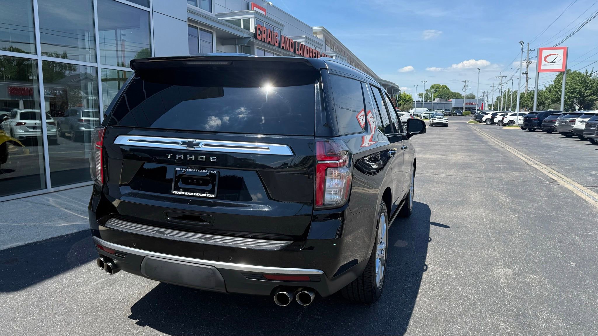 Used 2021 Chevrolet Tahoe High Country AWD/4WD image 3