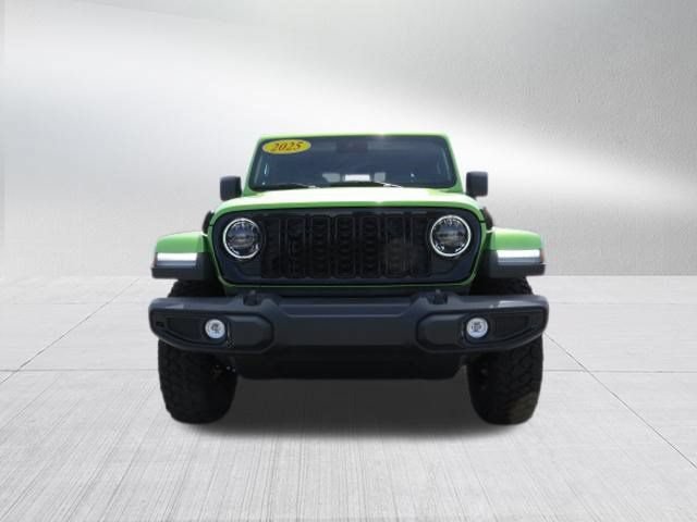 Used 2025 Jeep Gladiator Sport AWD/4WD image 9